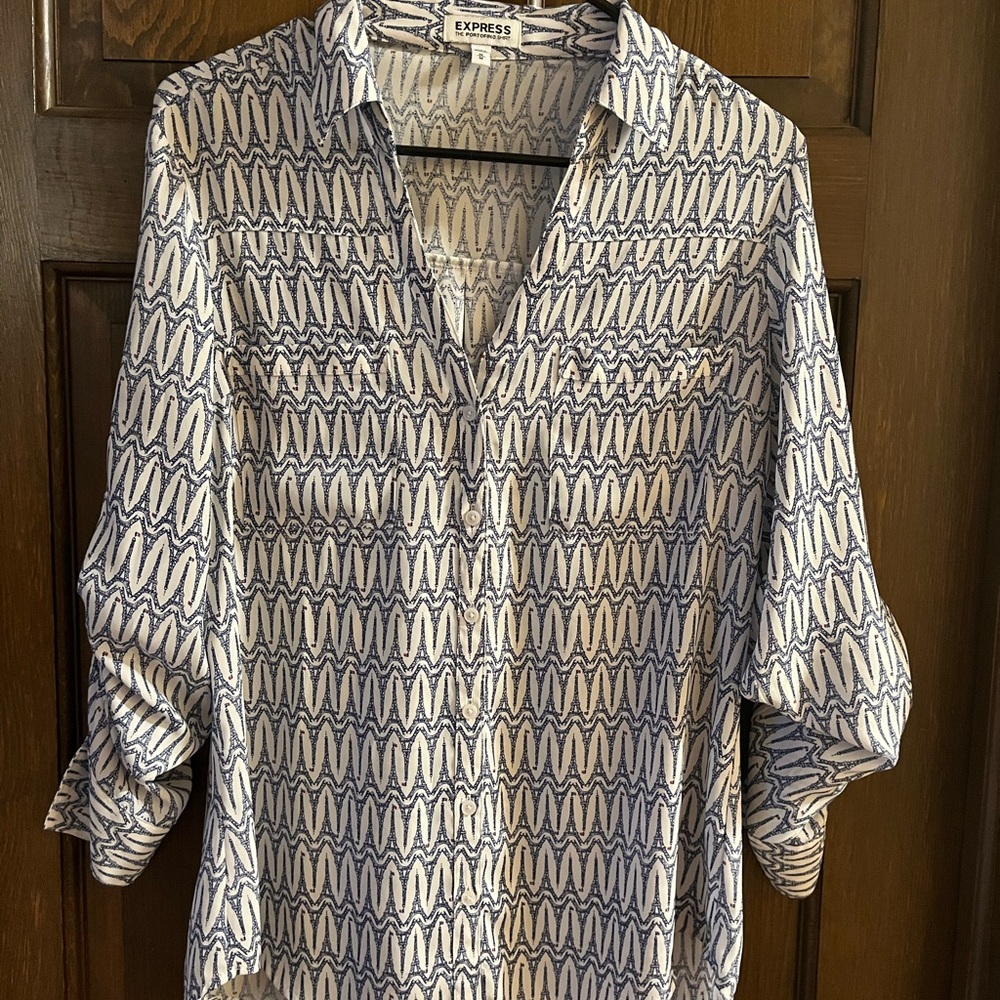 Express Blue and White Eiffel Tower Patterned Blouse